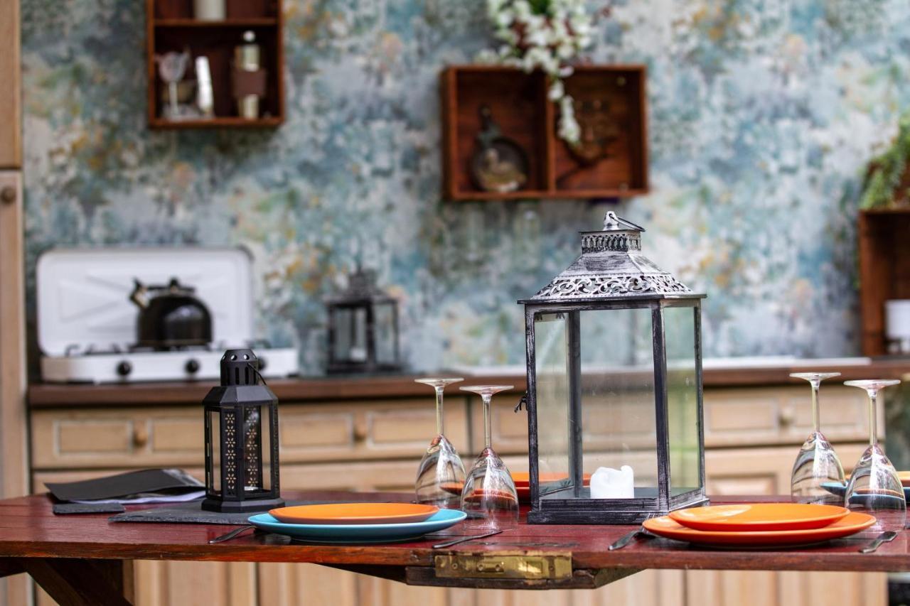 Camp Katur Glamping Hotel Carthorpe Екстериор снимка