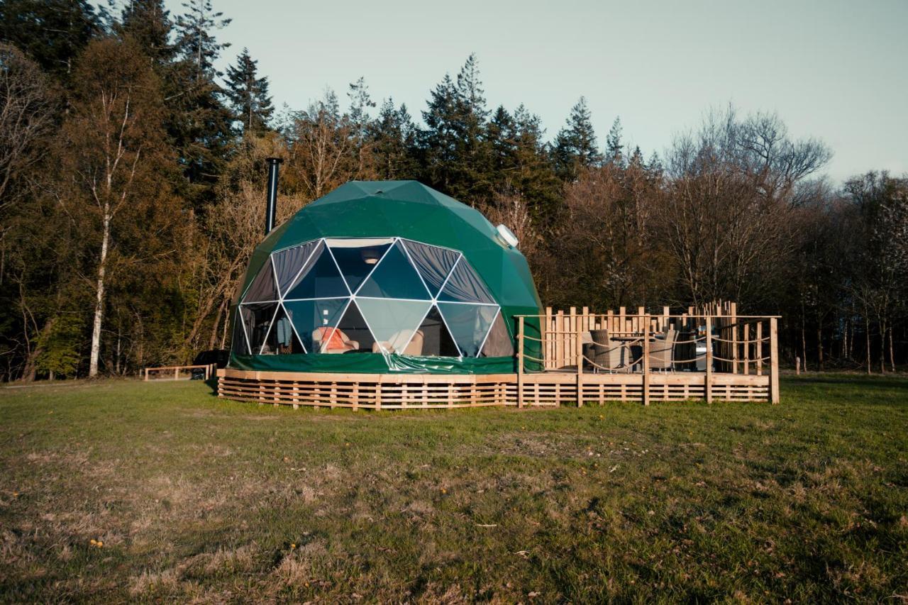 Camp Katur Glamping Hotel Carthorpe Екстериор снимка